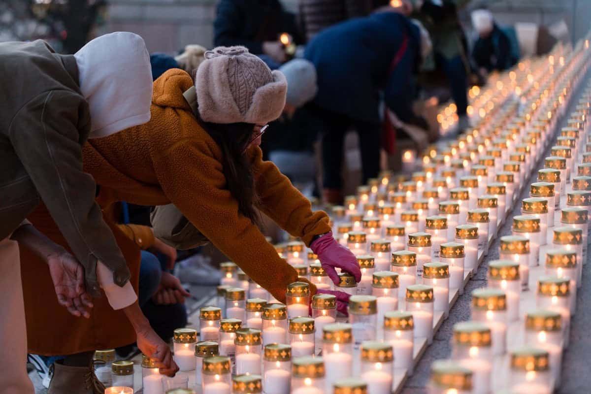 pro life group will display thousands of fetal models to mourn babies killed in abortions 04